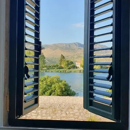 House - Dvori Vlahovici بيت للعطل Opuzen (Dubrovnik-Neretva)