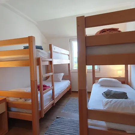 بيت للعطل House - Dvori Vlahovici *