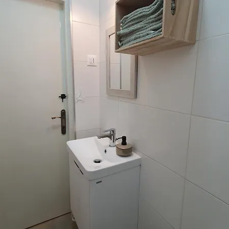 בית נופש House - Dvori Vlahovici *